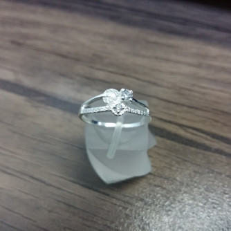 արծաթյա կանացի Մատանի - 1.3 գր - ԿՈԴ 204-309 arcatya kanaci Matani - 1.3 gr 