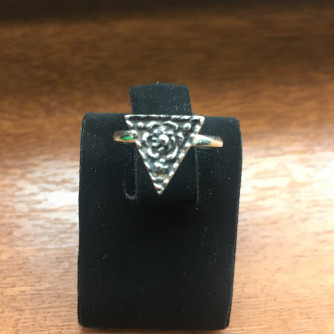 արծաթյա կանացի Մատանի - 1.6 գր - ԿՈԴ 203-872 arcatya kanaci Matani - 1.6 gr 