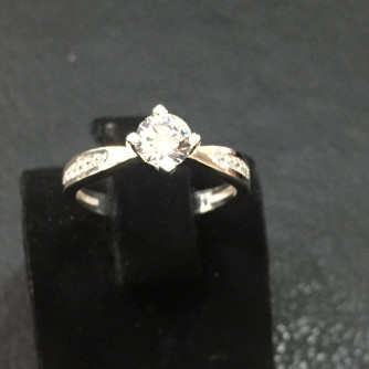 արծաթյա կանացի Մատանի - 2.1 գր - ԿՈԴ 203-454 arcatya kanaci Matani - 2.1 gr 