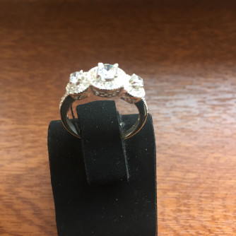 արծաթյա կանացի Մատանի - 2.6 գր - ԿՈԴ 203-853 arcatya kanaci Matani - 2.6 gr 