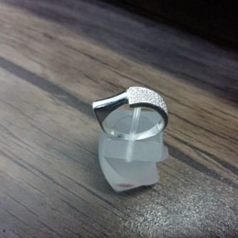 արծաթյա կանացի Մատանի - 2.6 գր - ԿՈԴ 204-221 arcatya kanaci Matani - 2.6 gr 