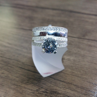 արծաթյա կանացի Մատանի - 4.2 գր - ԿՈԴ 204-277 arcatya kanaci Matani - 4.2 gr 