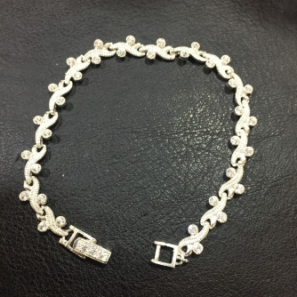 արծաթյա կանացի թևնոց - 8.1 գր - ԿՈԴ 203-519 arcatya kanaci tevnoc - 8.1 gr 